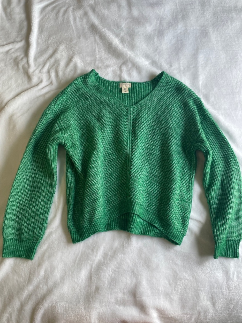 NWOT Jessica Simpson Emerald Green V-Neck Knit Sweater